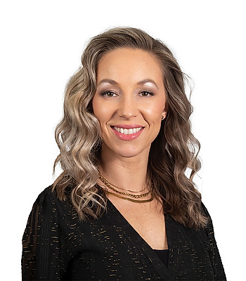 Portrait of Nicole Wirth, REALTOR®.